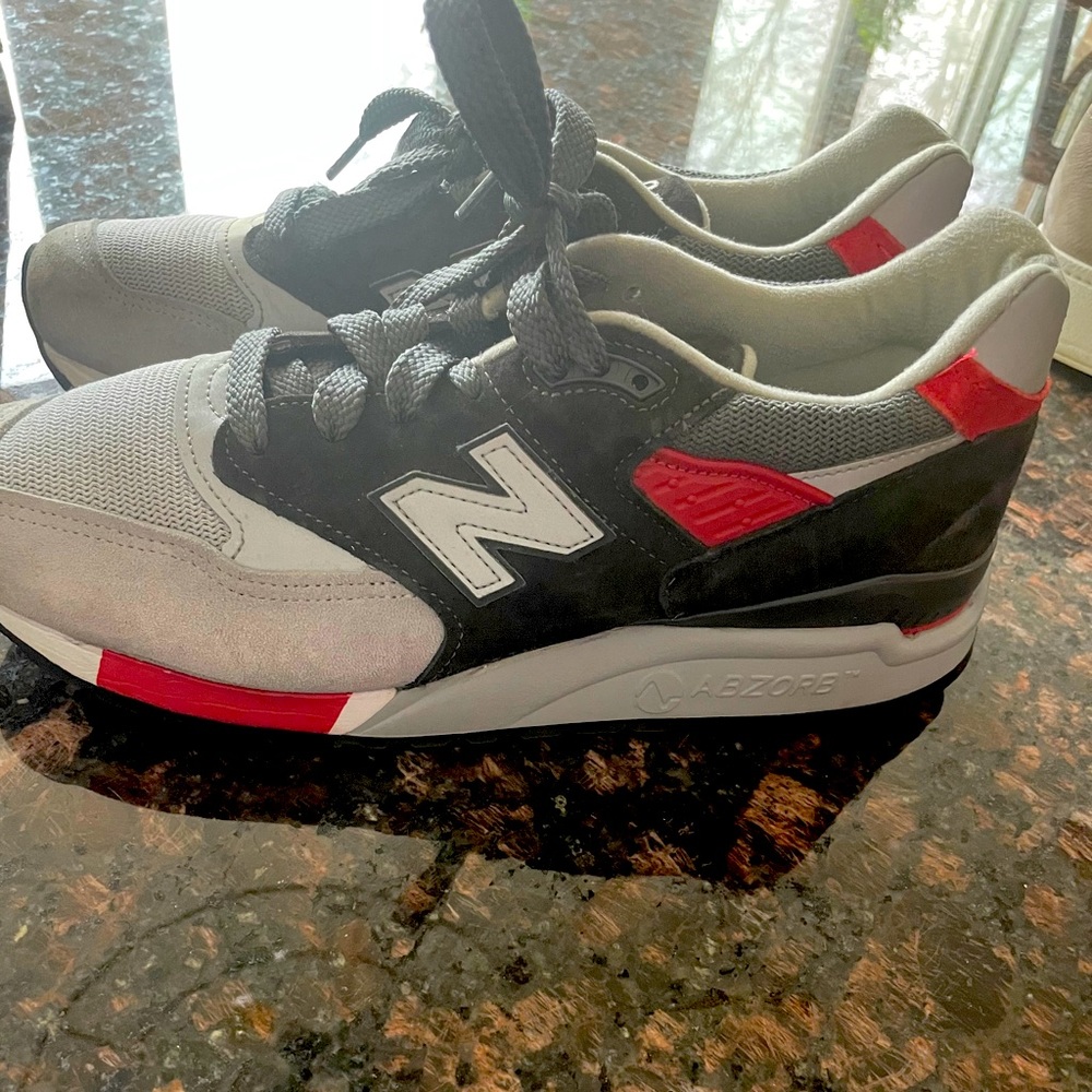 Gym shoes